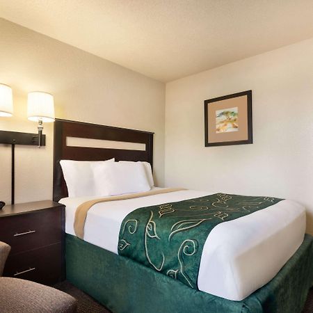 Travelodge By Wyndham Jefferson City Exterior foto